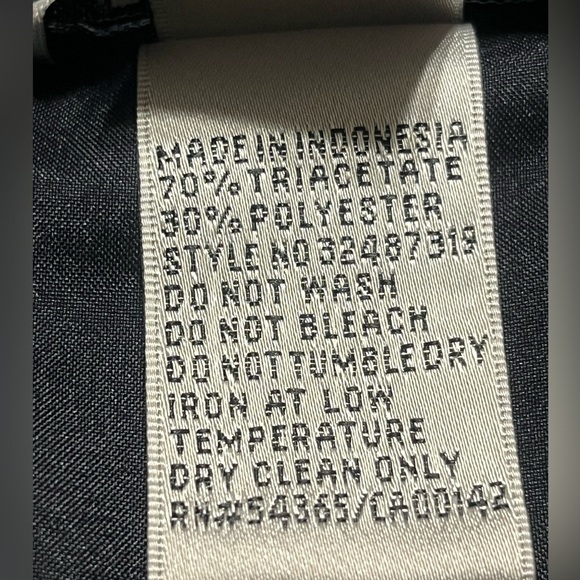 NYGARD WOMANS MIDI A LINE NAVY SKIRT, SIZE 18 NWT. - Picture 8 of 8